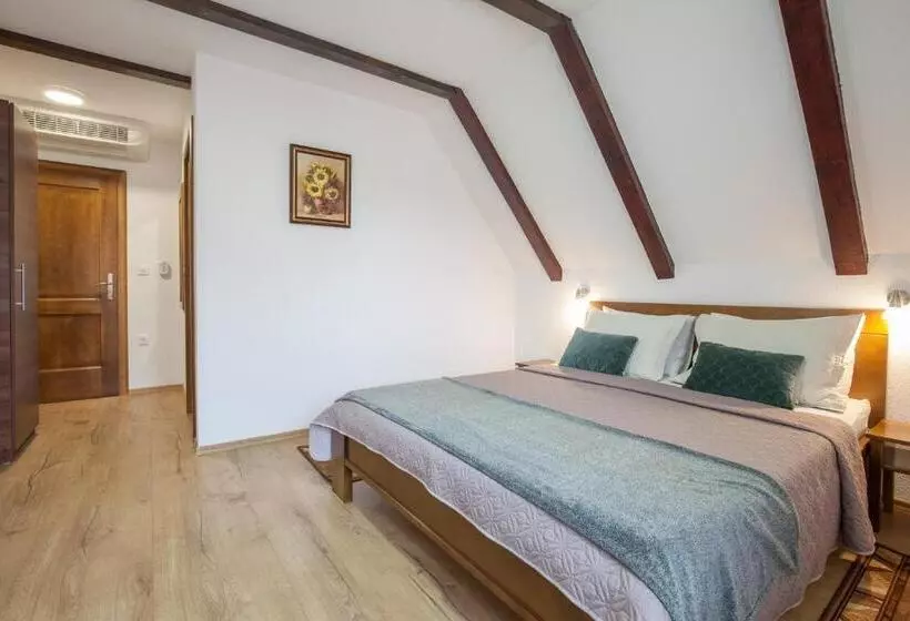 تختخواب و صبحانه Rooms Imperial House