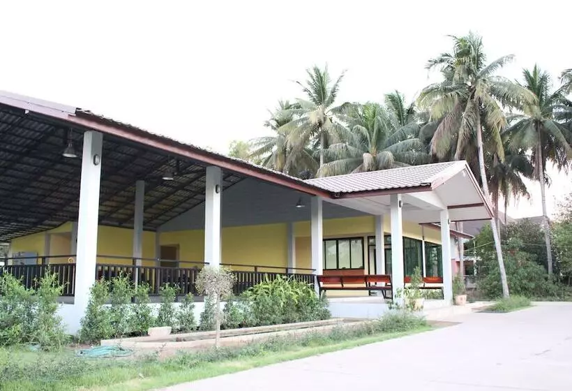 ホテル Baan Suan Siriwat