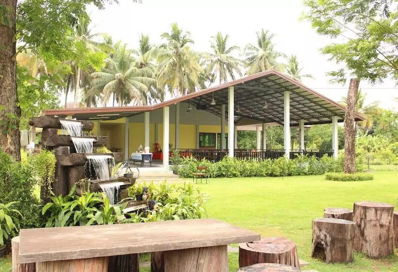 ホテル Baan Suan Siriwat