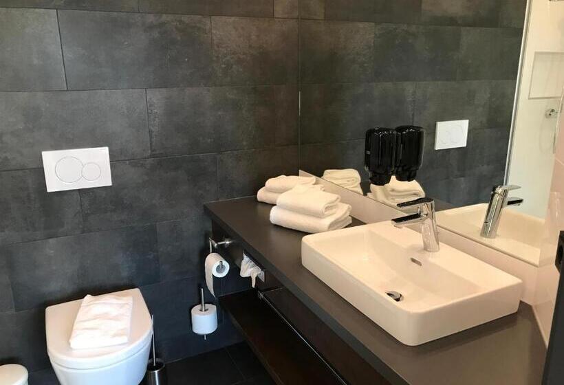 Отель Donauhof Mauthausen