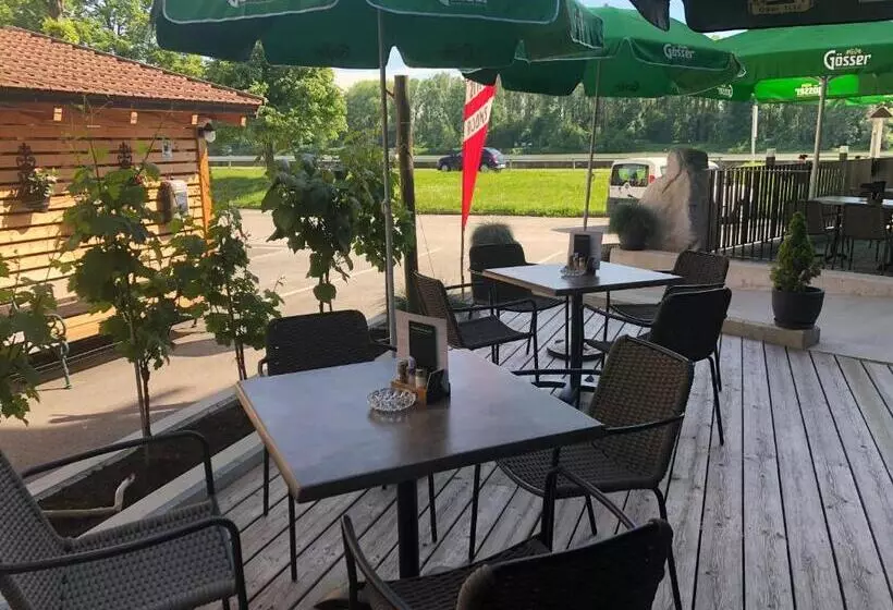 ホテル Donauhof Mauthausen