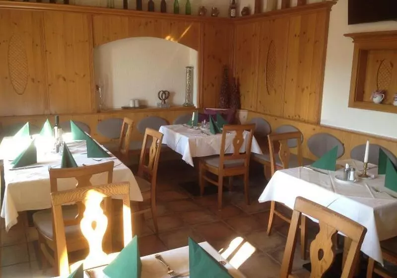 ホテル Donauhof Mauthausen