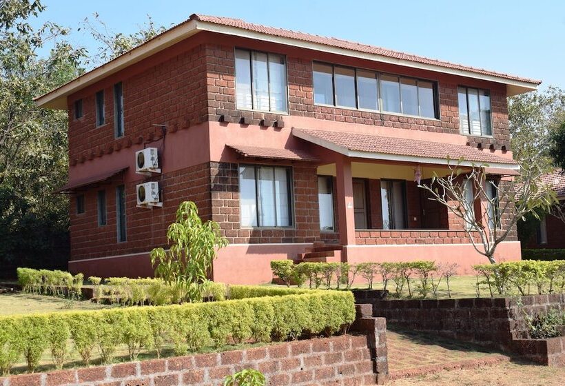 호텔 Regenta Resort Mango Village Guhagar