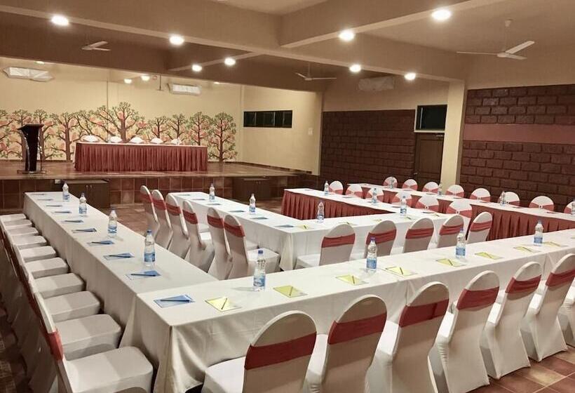 호텔 Regenta Resort Mango Village Guhagar