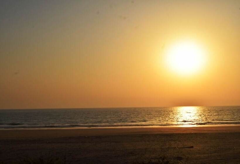 호텔 Regenta Resort Mango Village Guhagar