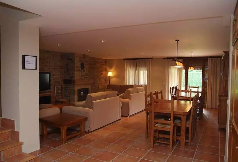 Maaseutuhotelli Casas Rurales Espargoiti I Y Ii