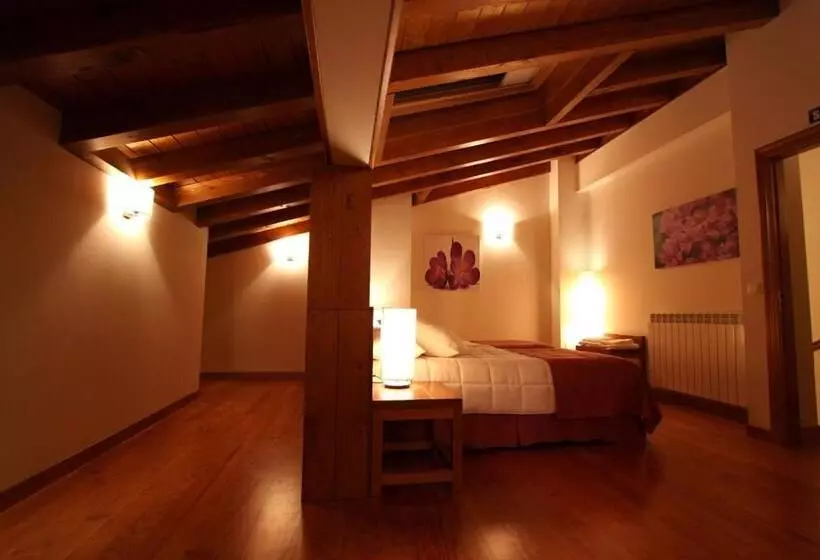 Maaseutuhotelli Casas Rurales Espargoiti I Y Ii