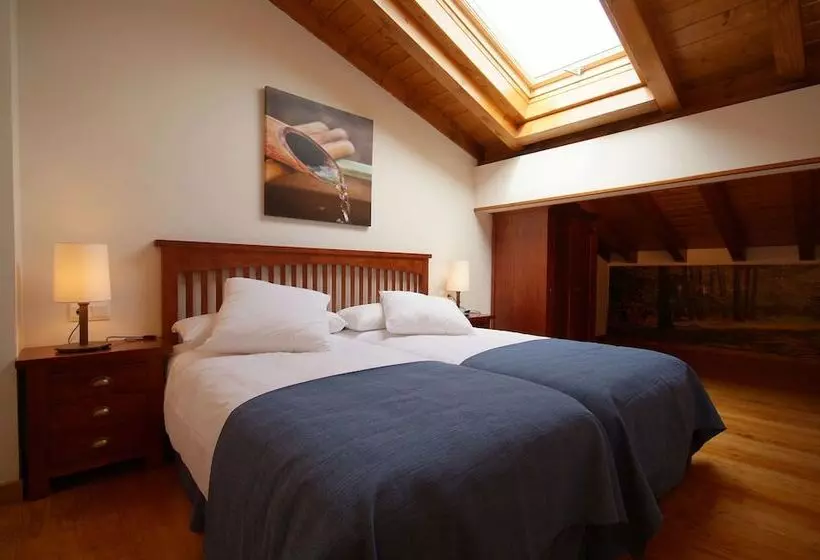 Maaseutuhotelli Casas Rurales Espargoiti I Y Ii
