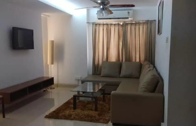 ホテル Shivam International