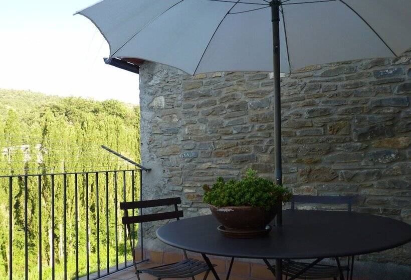 Idyllic Country House In The Foothills Of The Pyrenees