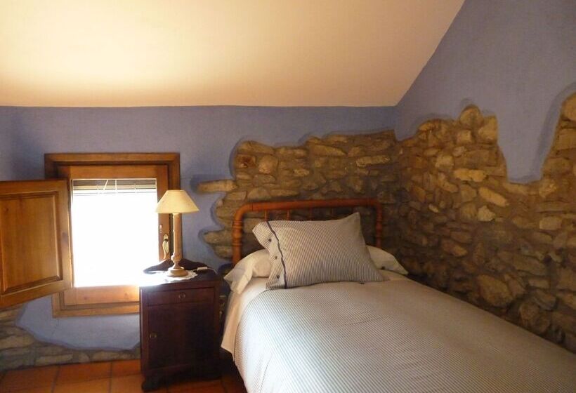 Idyllic Country House In The Foothills Of The Pyrenees