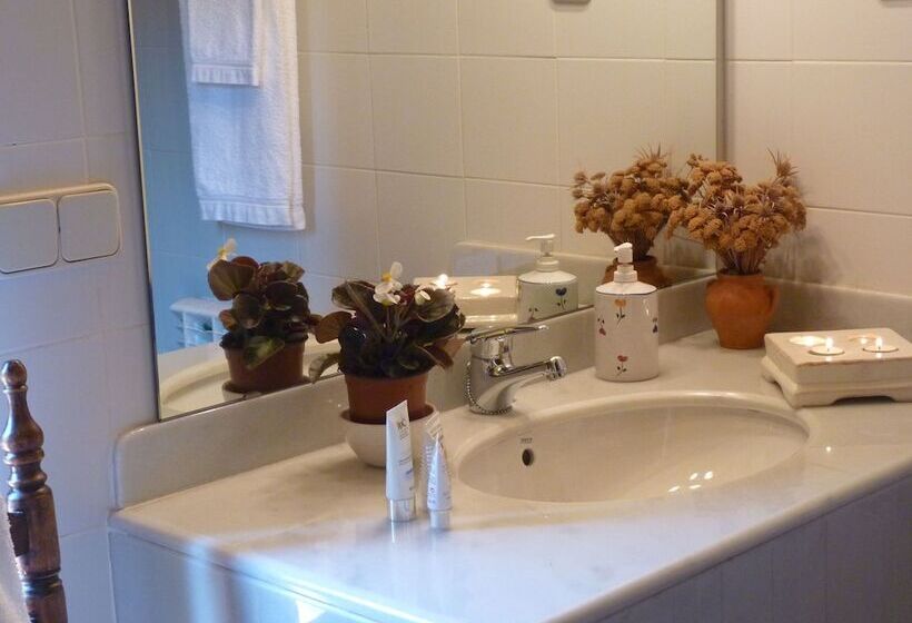 Idyllic Country House In The Foothills Of The Pyrenees