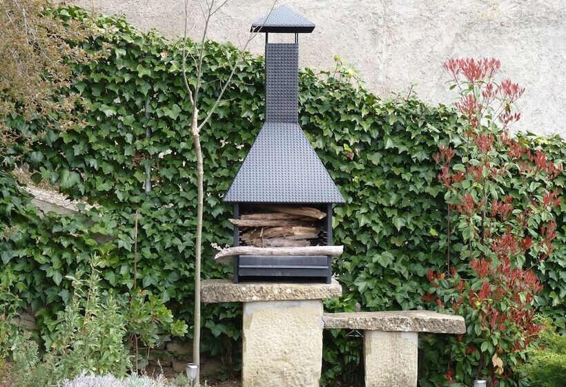 Idyllic Country House In The Foothills Of The Pyrenees