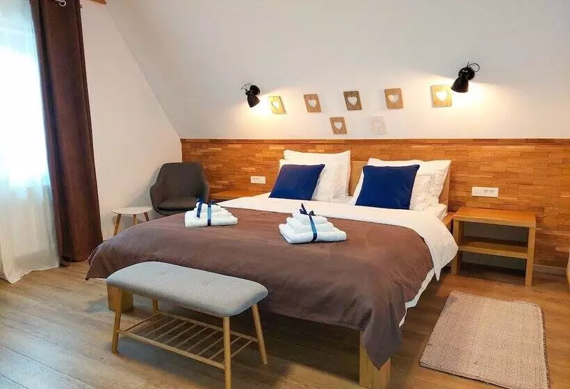 ペンション B&b Plitvica Lodge