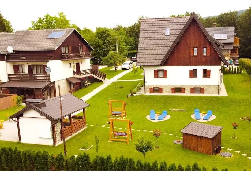 ペンション B&b Plitvica Lodge