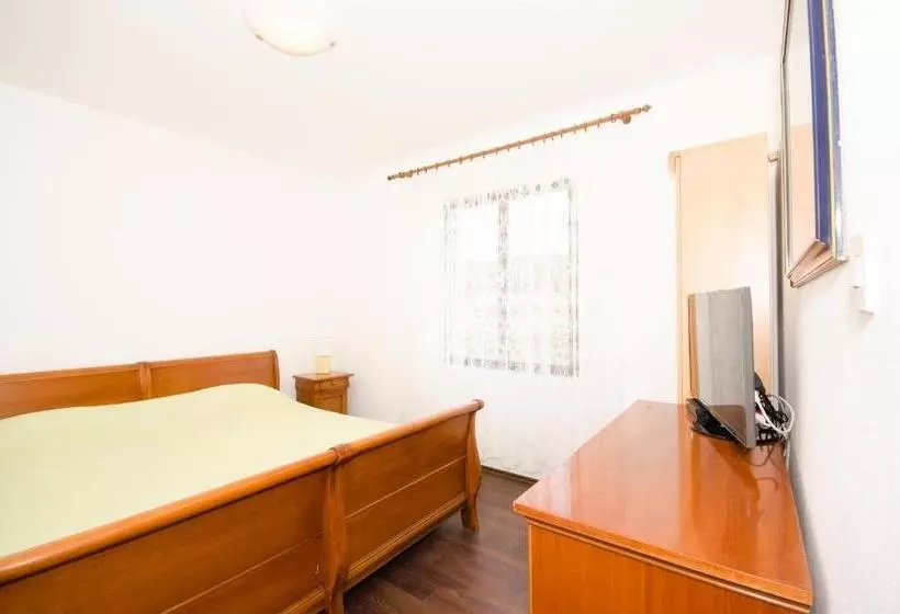 Majatalo Guest House Rooms Rose