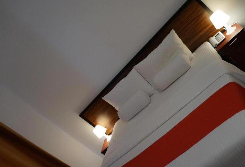 فندق Meth Suites