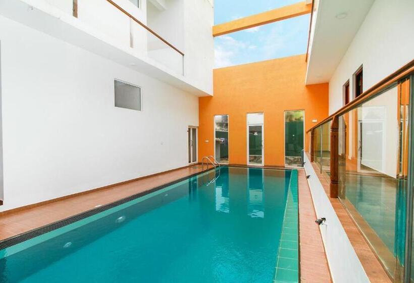 فندق Meth Suites