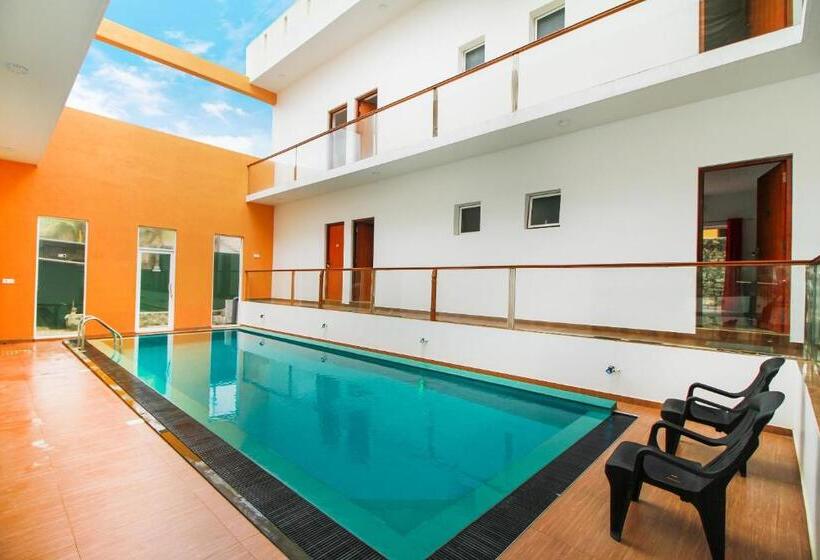 فندق Meth Suites