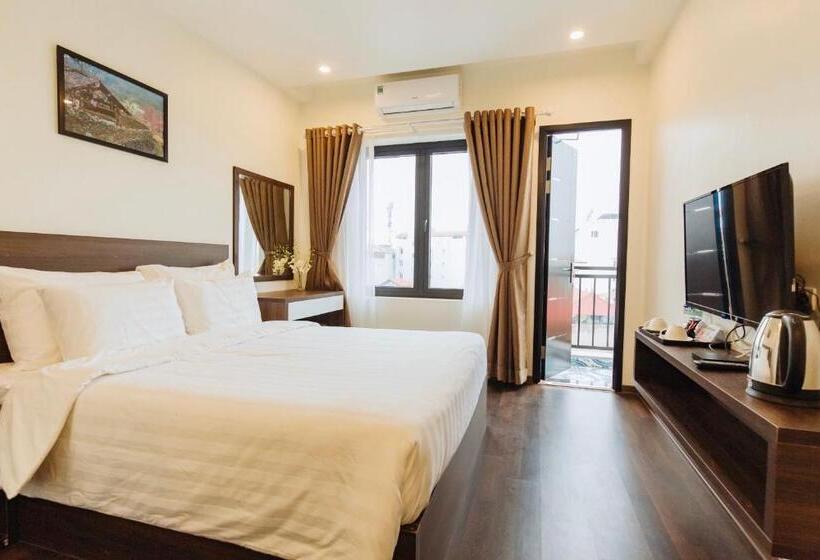 هتل Paragon House And Residence