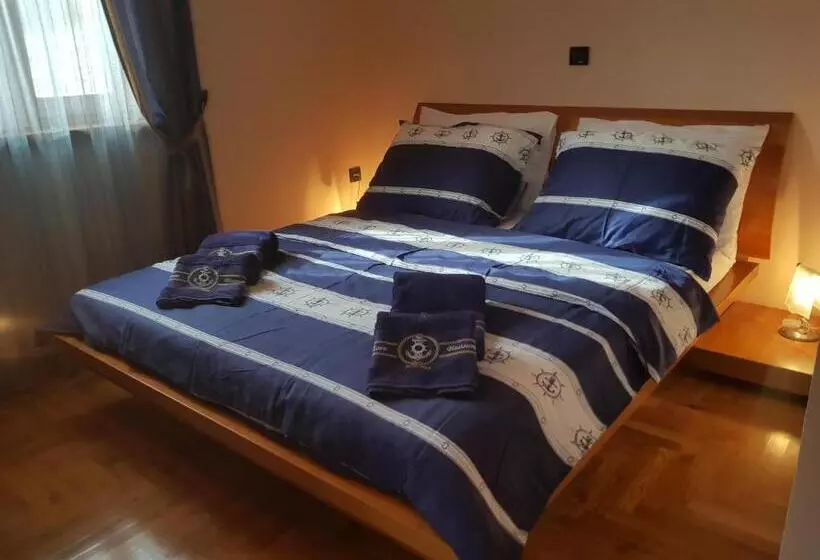 پانسیون Villa Rava Hotel & Restaurant