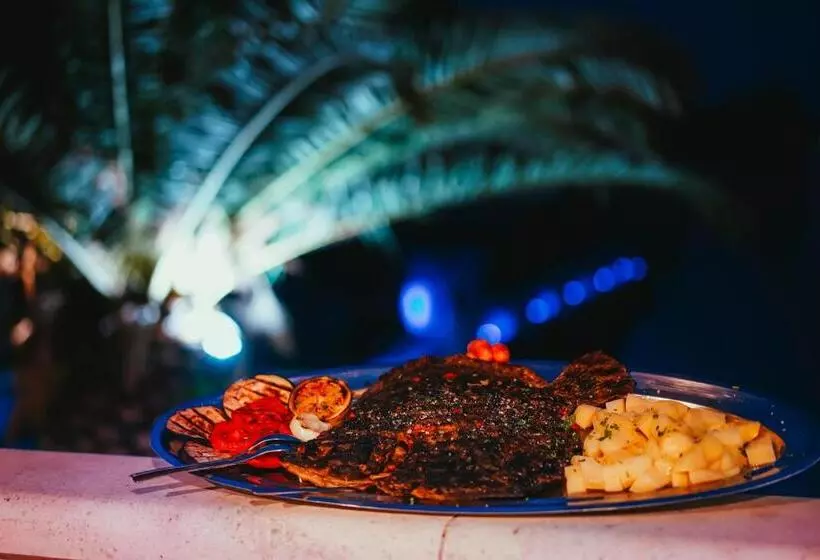 پانسیون Villa Rava Hotel & Restaurant