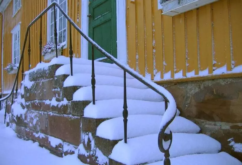 ユースホステル Forsbacka Wärdshus