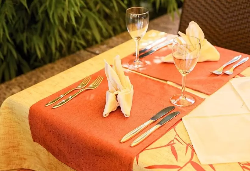 Bamboohouse Motel Riazzino