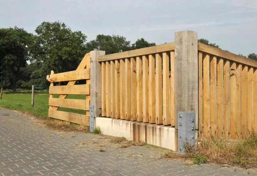 Aamiaismajoitus (B&B) Erve 't Hacht