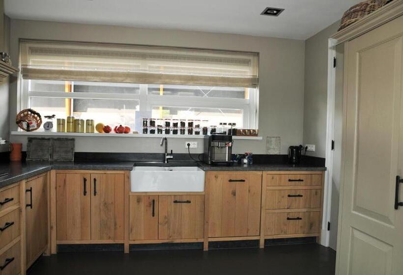 Bed and Breakfast Erve 't Hacht