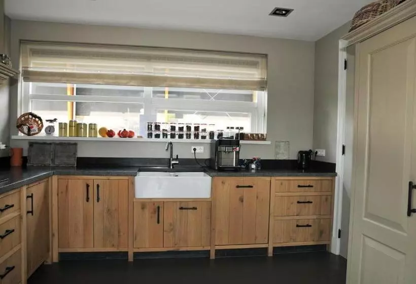 Aamiaismajoitus (B&B) Erve 't Hacht