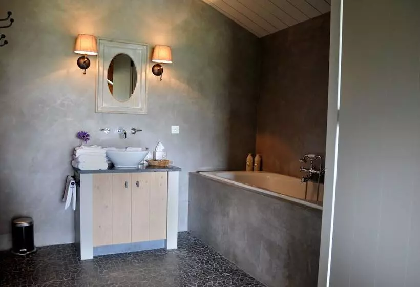 Aamiaismajoitus (B&B) Erve 't Hacht