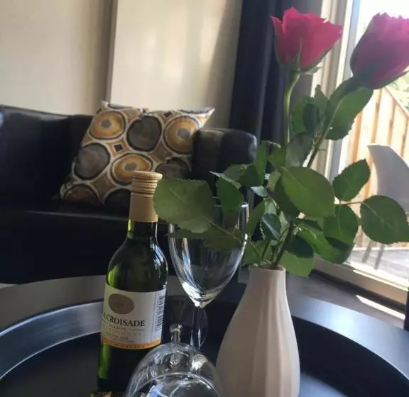 Aamiaismajoitus (B&B) Rosa Arvensis