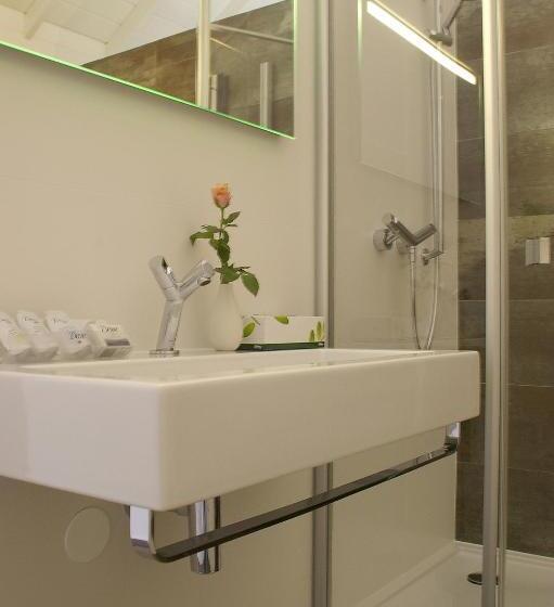 צימר Rosa Arvensis