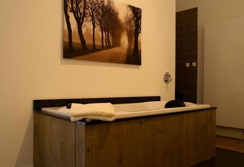 צימר Rosa Arvensis