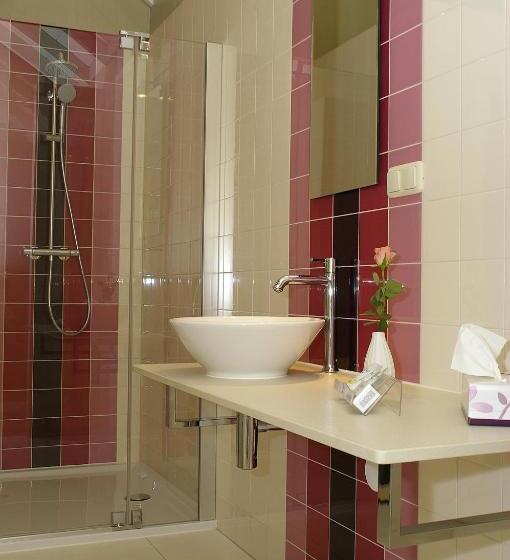 צימר Rosa Arvensis