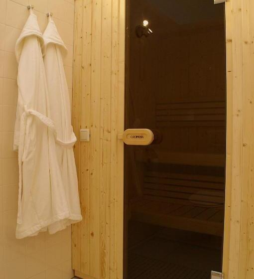 צימר Rosa Arvensis