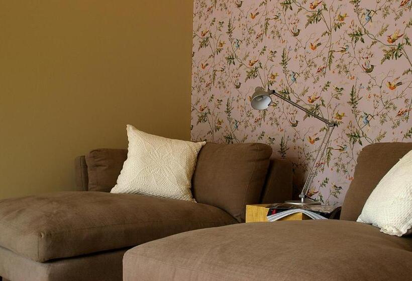 צימר Rosa Arvensis