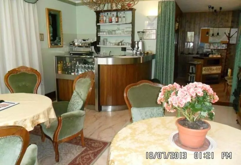 Il Campanile Hotel   La Cantina Del Pittore