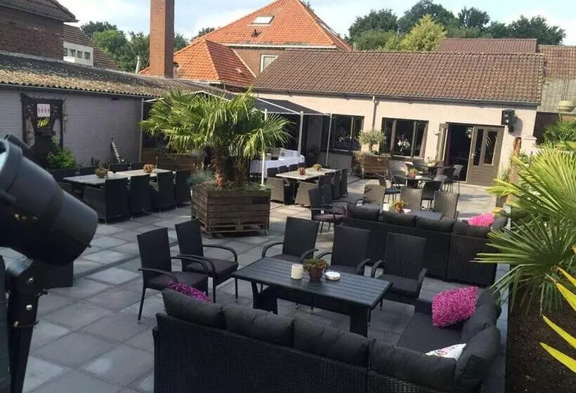Hotelli Restaurant Cafe Houben