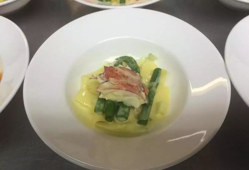 Hotelli Restaurant Cafe Houben