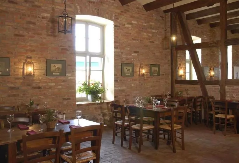 Hotelli Schloss & Gut Ulrichshusen