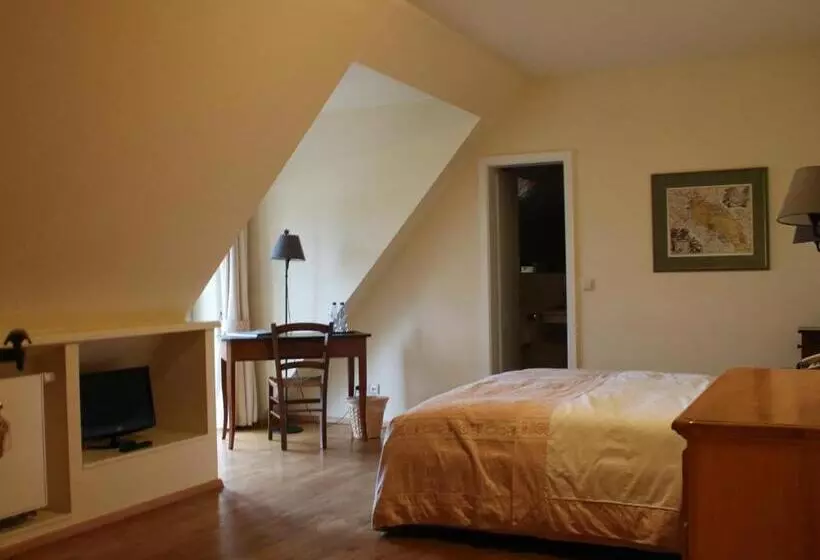 Hotelli Schloss & Gut Ulrichshusen