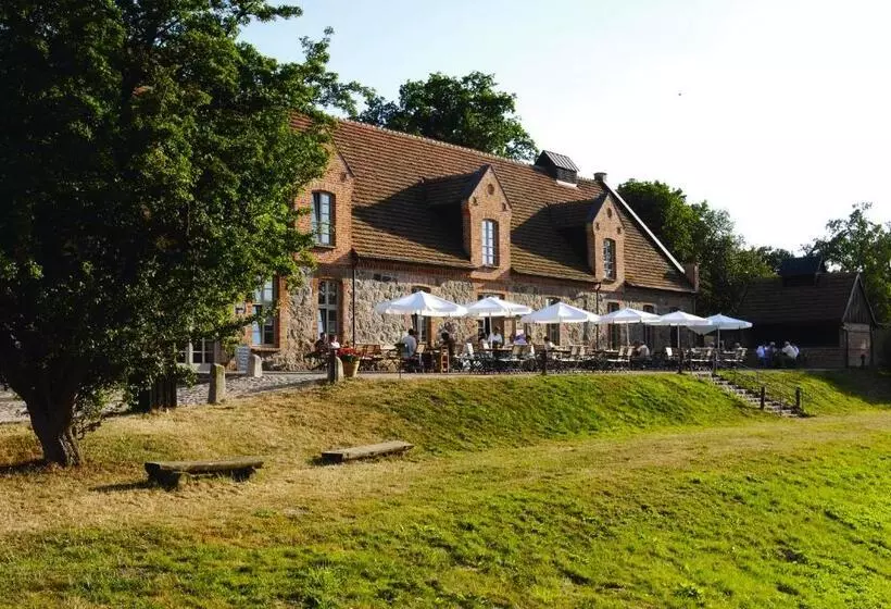 Hotelli Schloss & Gut Ulrichshusen