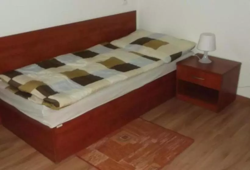 Majatalo Penzión Lindava