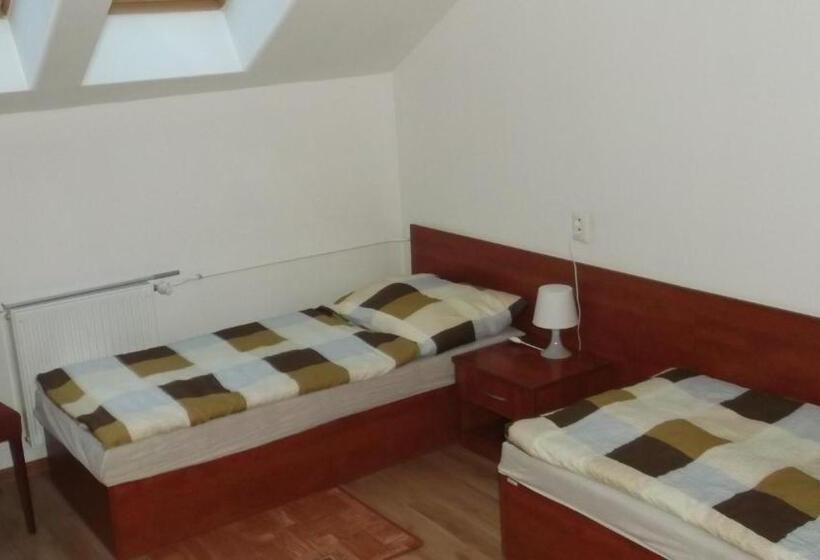 פנסיון Penzión Lindava