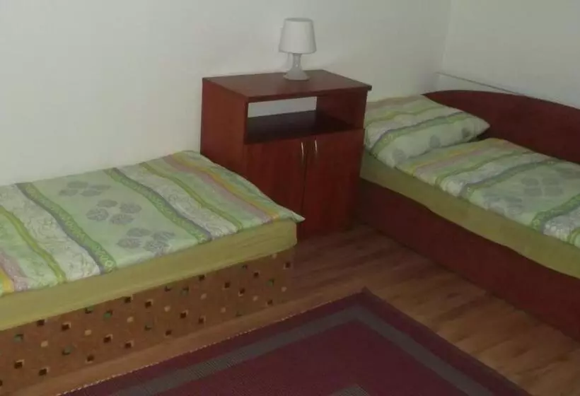 Majatalo Penzión Lindava