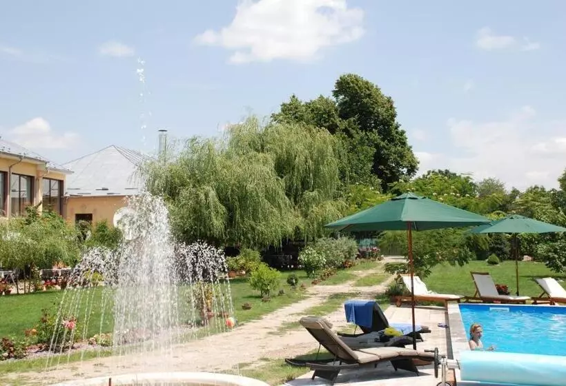 Majatalo Villa Giulia