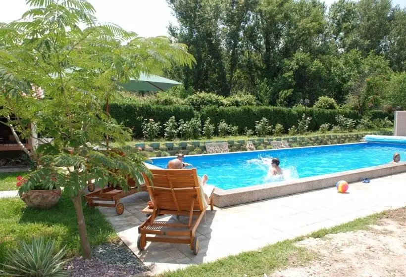 Majatalo Villa Giulia