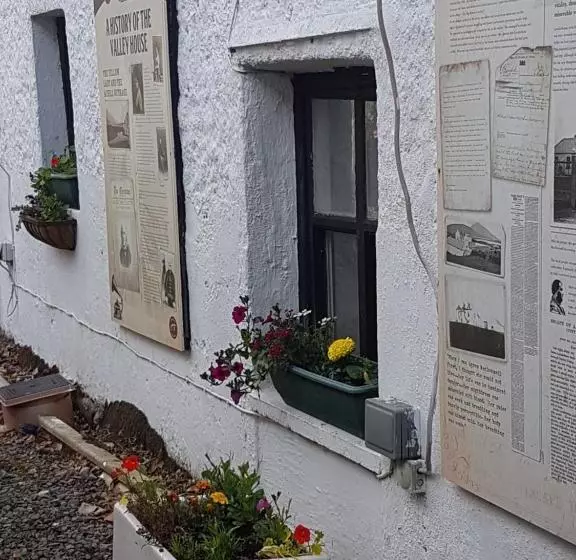 Retkeilymaja The Valley House